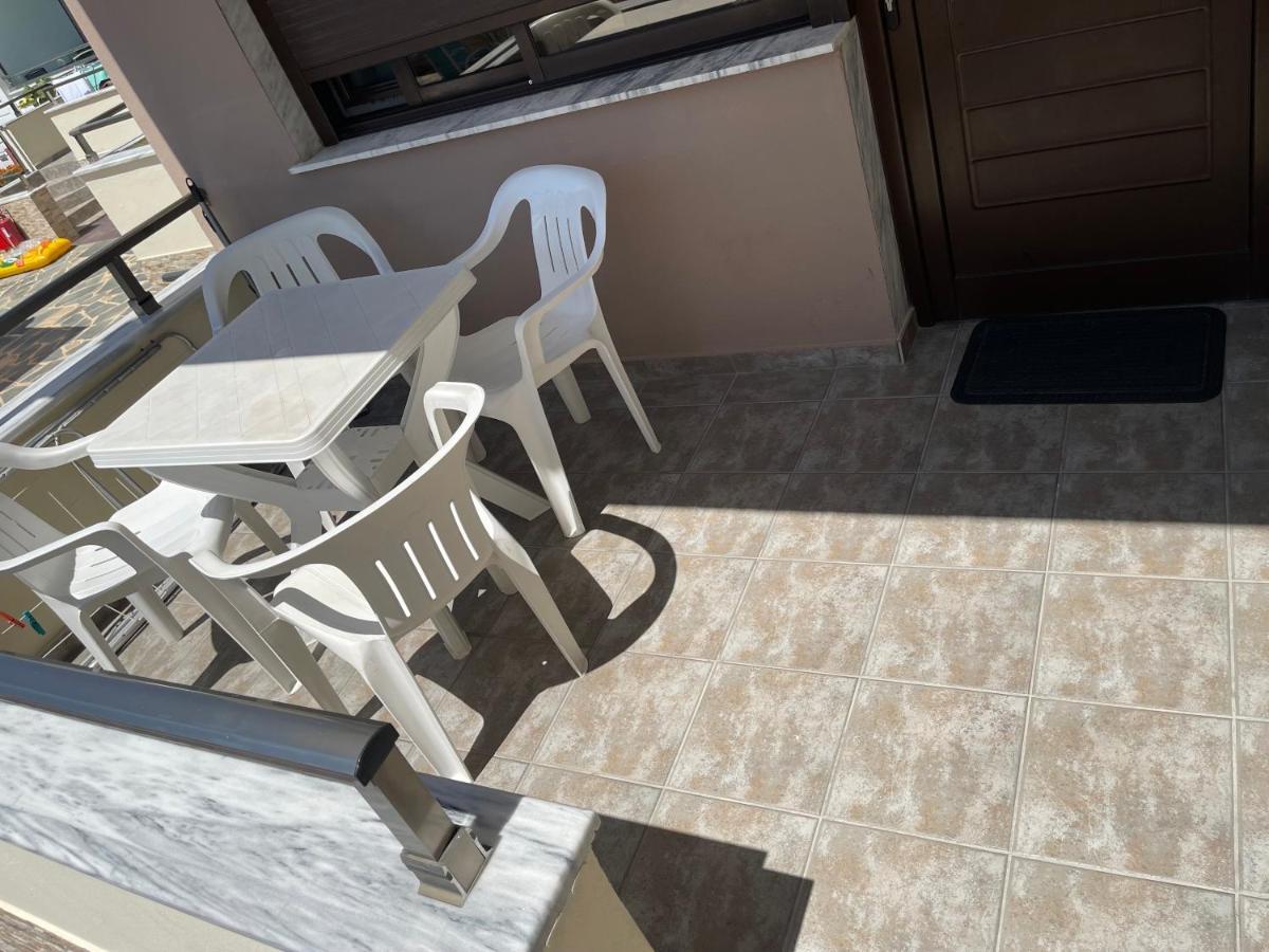 Aphrodite Keramoti  Bagian luar foto